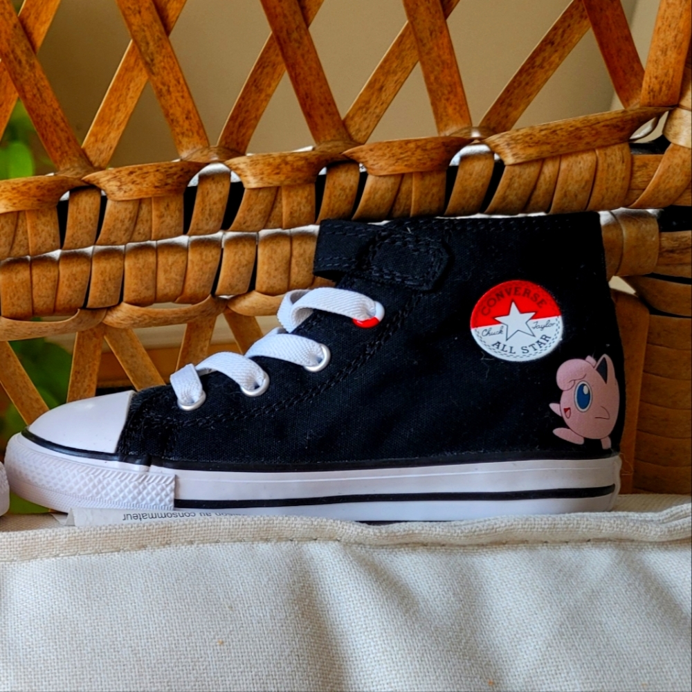 9T Pokémon converse